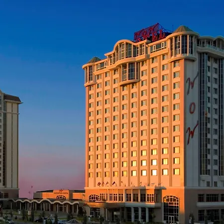 Hotel Wow Airport 4*