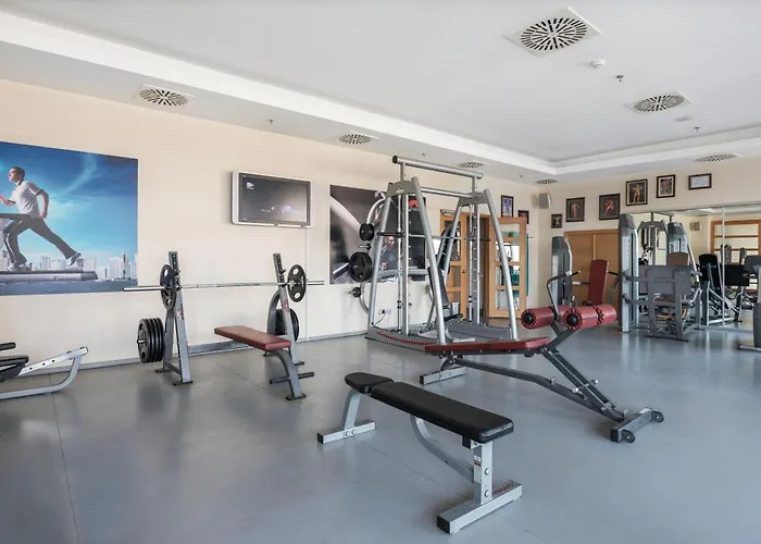 Отель Wow Airport