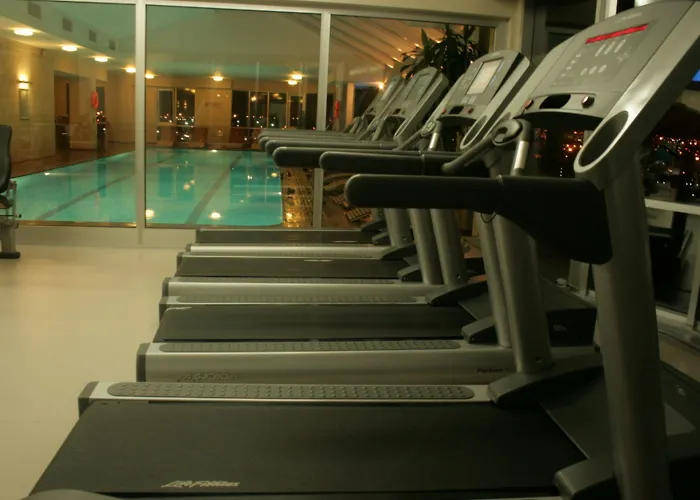 Wow Airport Отель 4*