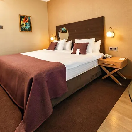 Wow Airport Hotel