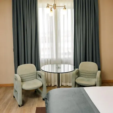 Wow Airport Hotel 4*