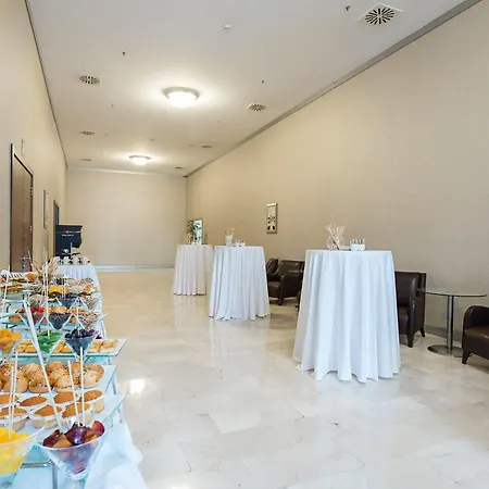 Wow Airport Hotel 4*